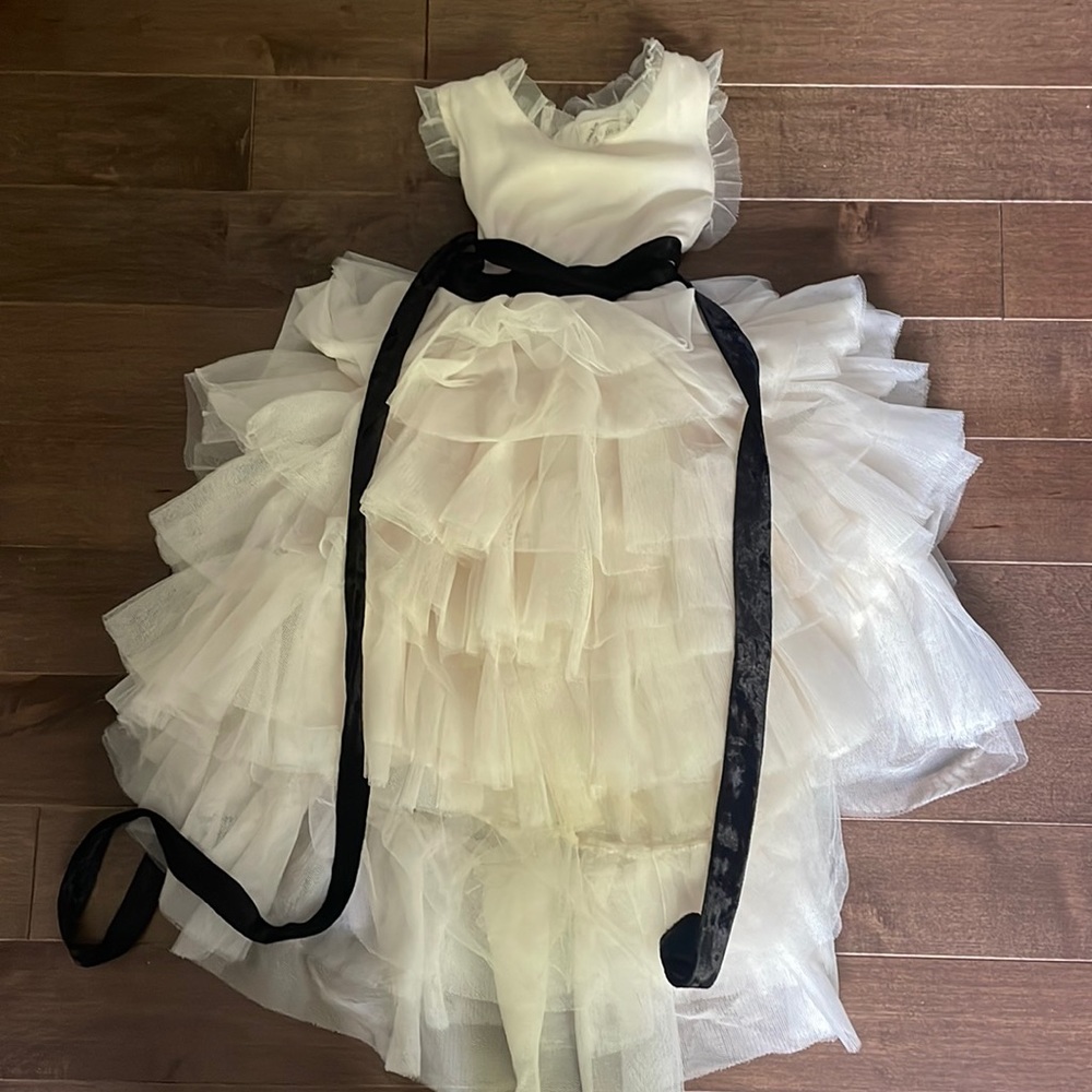 Joyfolie ivory and black dress